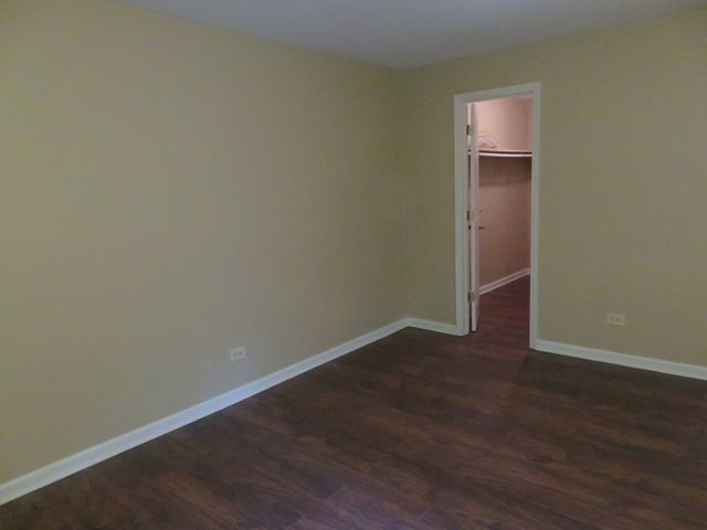 1311 S Finley Road 118, Lombard, IL 60148