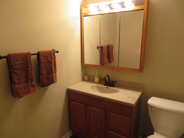 1311 S Finley Road 118, Lombard, IL 60148
