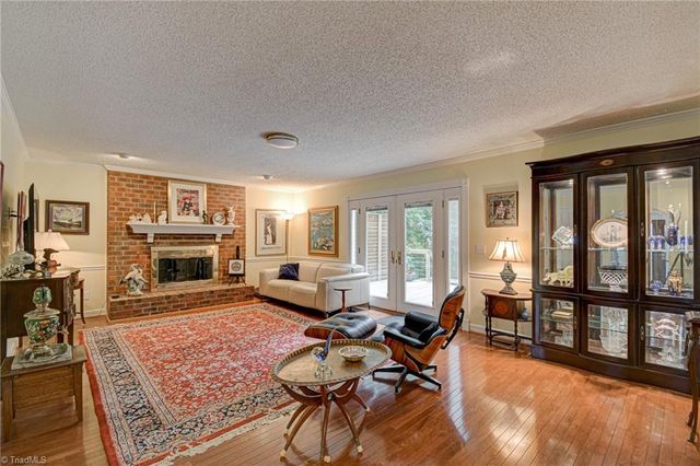 380 Hollinswood Avenue, Winston-salem, NC 27103