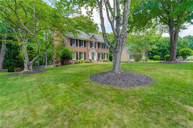 380 Hollinswood Avenue, Winston-salem, NC 27103