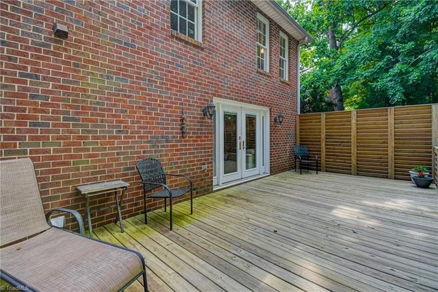 380 Hollinswood Avenue, Winston-salem, NC 27103