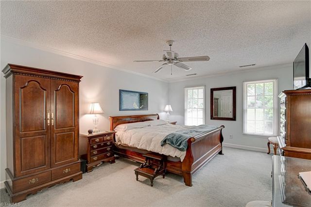 380 Hollinswood Avenue, Winston-salem, NC 27103