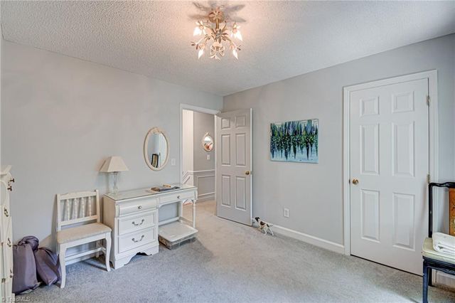 380 Hollinswood Avenue, Winston-salem, NC 27103