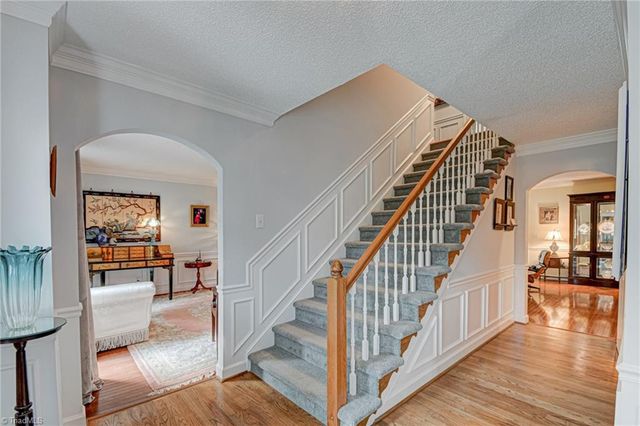 380 Hollinswood Avenue, Winston-salem, NC 27103
