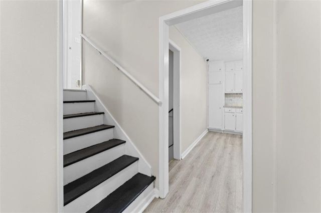 559 Autumn Drive, Riverdale, GA 30274