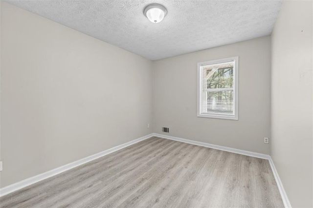 559 Autumn Drive, Riverdale, GA 30274