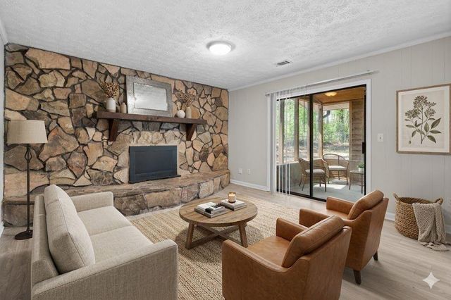 559 Autumn Drive, Riverdale, GA 30274