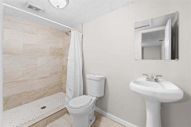 559 Autumn Drive, Riverdale, GA 30274