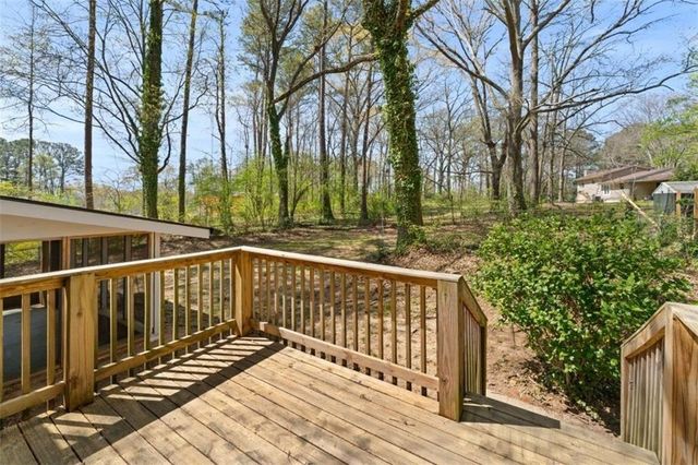 559 Autumn Drive, Riverdale, GA 30274