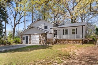 559 Autumn Drive, Riverdale, GA 30274
