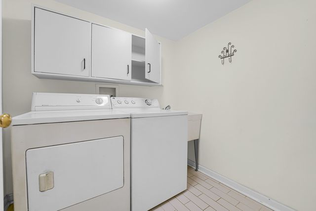 17214 Arrowhead, Oak Forest, IL 60452