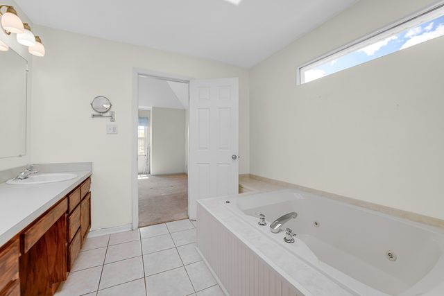 17214 Arrowhead, Oak Forest, IL 60452