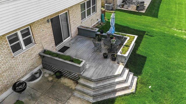 17214 Arrowhead, Oak Forest, IL 60452