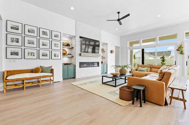 13378 N Hazel Grouse Way, Boise, ID 83714