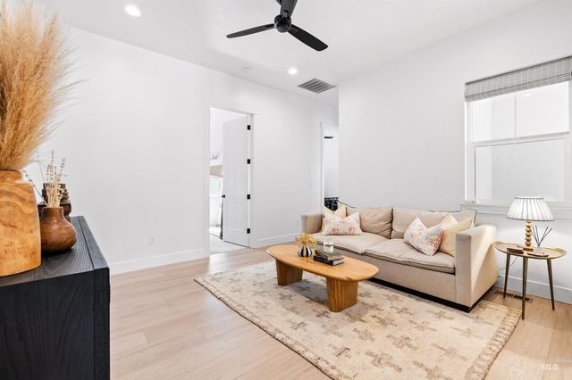 13378 N Hazel Grouse Way, Boise, ID 83714