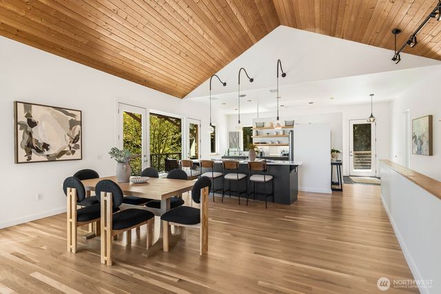 15504 SE 18th Street, Bellevue, WA 98007