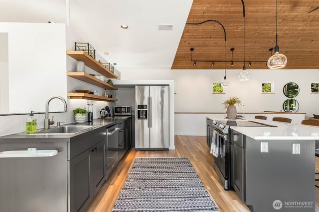 15504 SE 18th Street, Bellevue, WA 98007