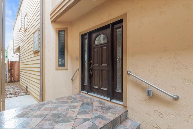 5728 Petty Street, Houston, TX 77007