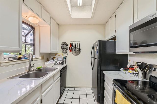 711 W 21st ST 302, Austin, TX 78705