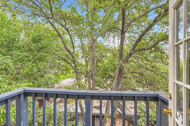 711 W 21st ST 302, Austin, TX 78705