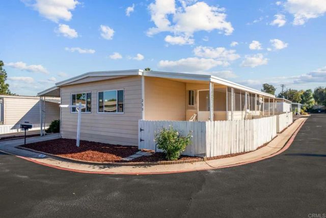 8301 Mission Gorge 253, Santee, CA 92071