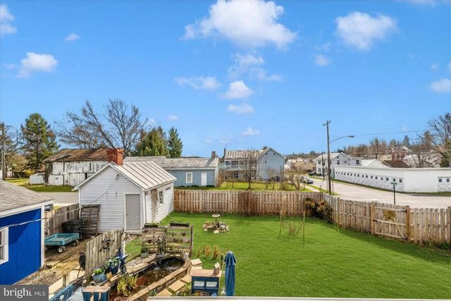2 N 2ND ST, Woodsboro, MD 21798
