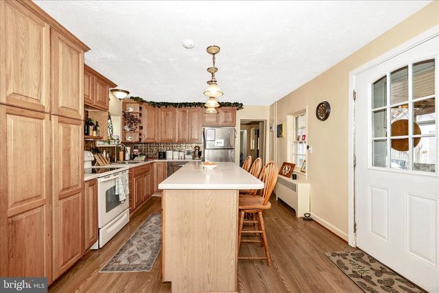 2 N 2ND ST, Woodsboro, MD 21798
