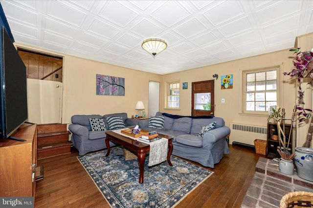2 N 2ND ST, Woodsboro, MD 21798