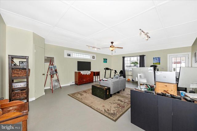 2 N 2ND ST, Woodsboro, MD 21798