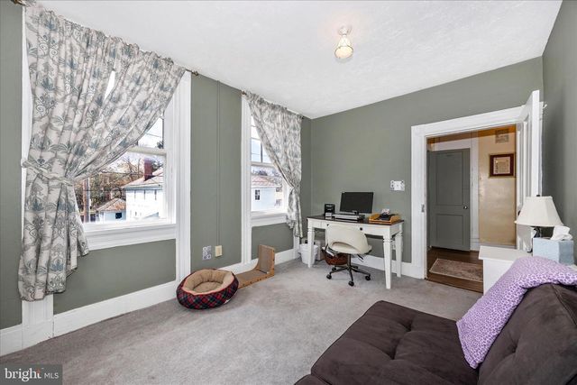 2 N 2ND ST, Woodsboro, MD 21798
