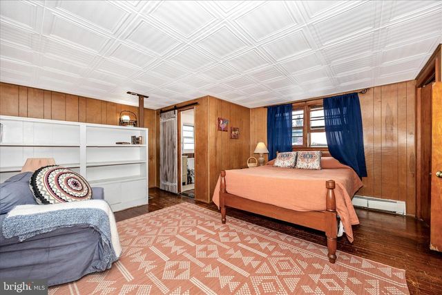 2 N 2ND ST, Woodsboro, MD 21798