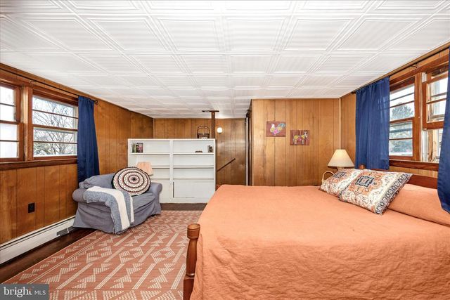 2 N 2ND ST, Woodsboro, MD 21798