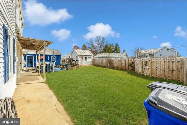 2 N 2ND ST, Woodsboro, MD 21798