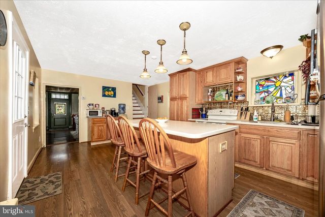 2 N 2ND ST, Woodsboro, MD 21798