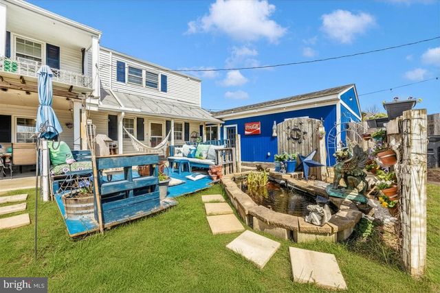 2 N 2ND ST, Woodsboro, MD 21798