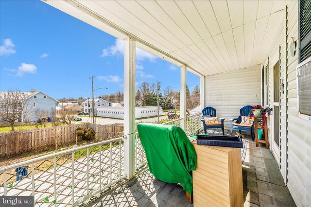2 N 2ND ST, Woodsboro, MD 21798