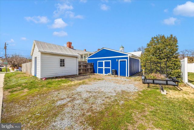 2 N 2ND ST, Woodsboro, MD 21798