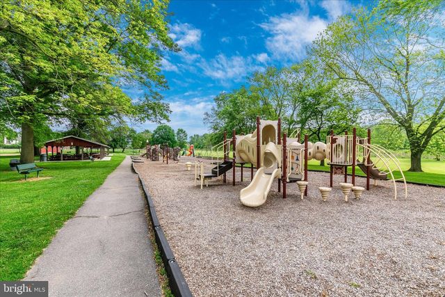 2 N 2ND ST, Woodsboro, MD 21798