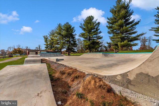2 N 2ND ST, Woodsboro, MD 21798