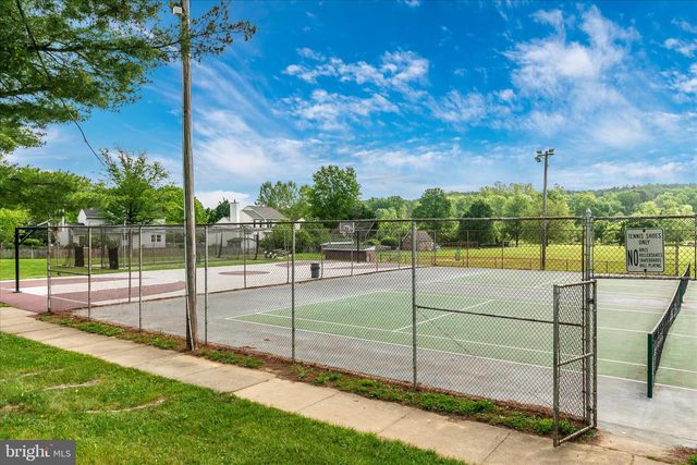 2 N 2ND ST, Woodsboro, MD 21798