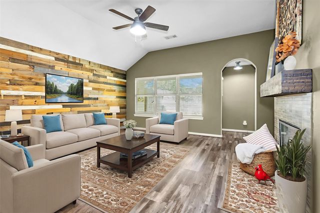 15843 Collinsville Drive, Tomball, TX 77377