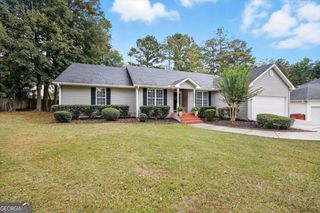 149 Ashford Trace Lane, Macon, GA 31210