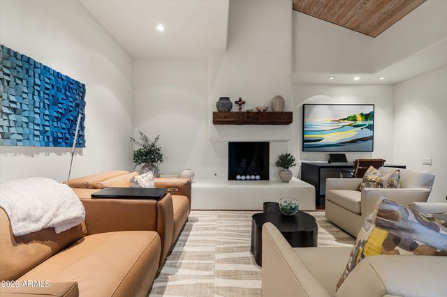 10641 E Tamarisk Way, Scottsdale, AZ 85262