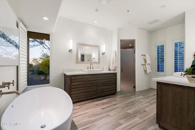 10641 E Tamarisk Way, Scottsdale, AZ 85262