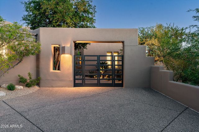 10641 E Tamarisk Way, Scottsdale, AZ 85262