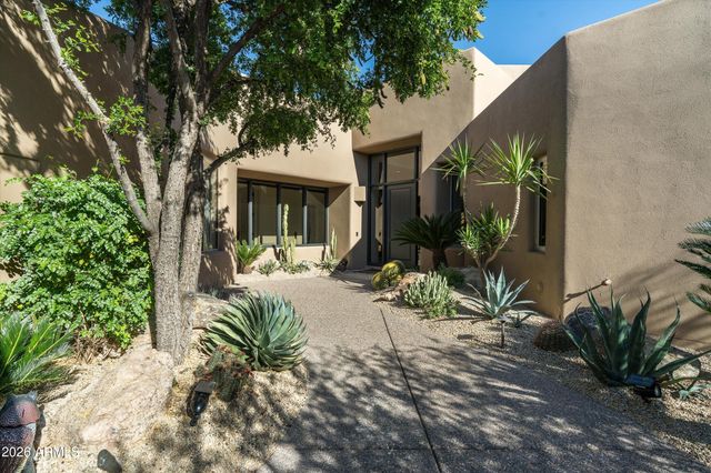 10641 E Tamarisk Way, Scottsdale, AZ 85262