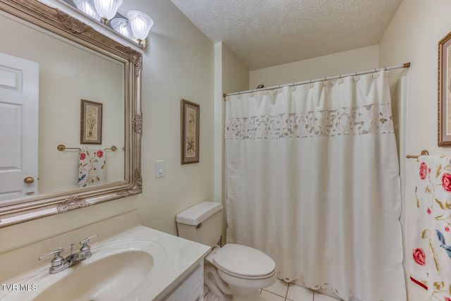 3401 Stoneridge Drive, Johnson City, TN 37604