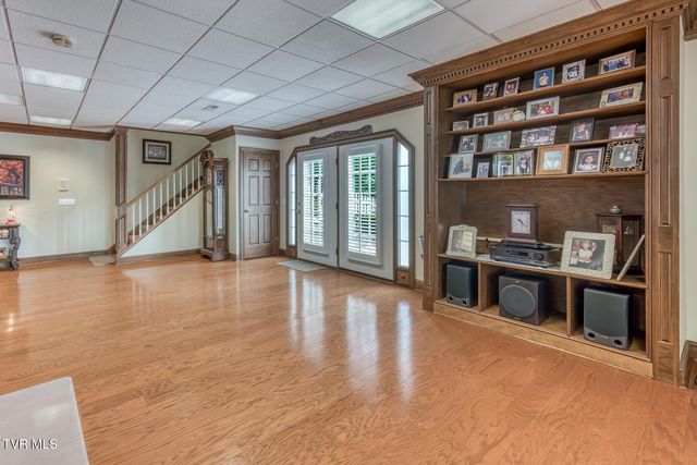 3401 Stoneridge Drive, Johnson City, TN 37604