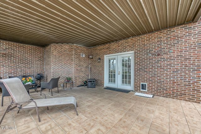 3401 Stoneridge Drive, Johnson City, TN 37604