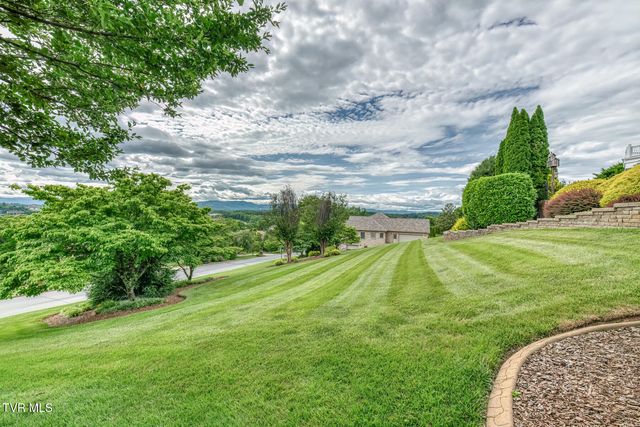 3401 Stoneridge Drive, Johnson City, TN 37604